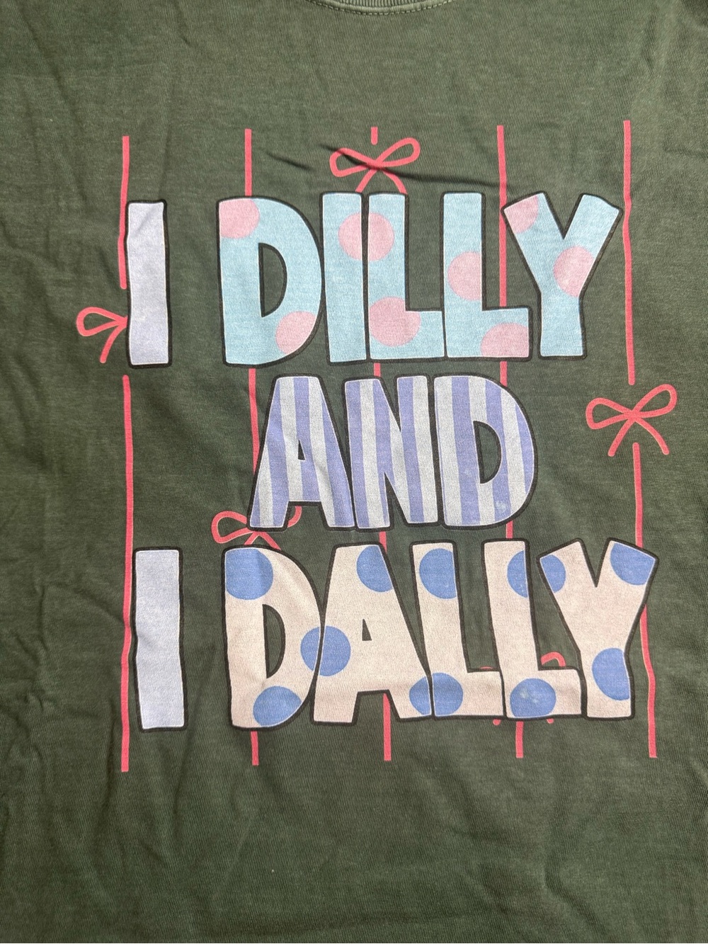 Comfort Colors Green Graphic Tee with I dilly I dally print - Picture 4 of 6